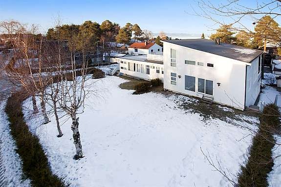 Høydefoto av eiendommen - Fin hage Galleribilde