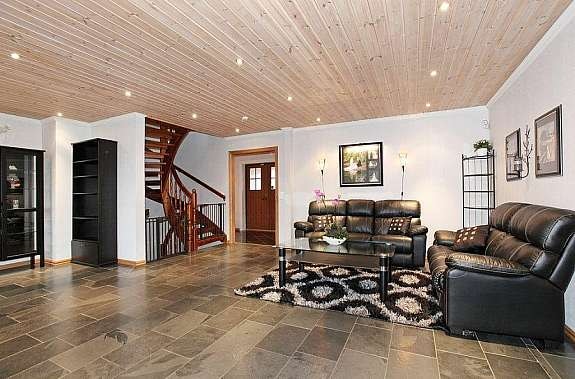 Stue med utgang til terrasse. Galleribilde