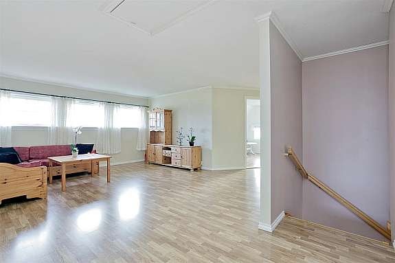 Romslig loftstue Galleribilde