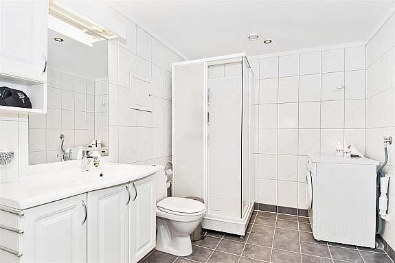 Flislagt bad med varmekabler. Galleribilde