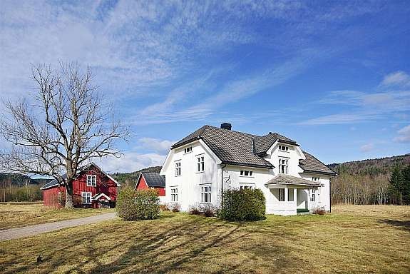 Nydelig småbruk med unik beliggenhet! Galleribilde