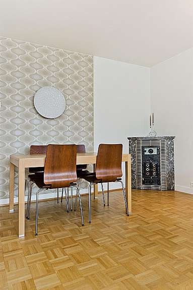 Parkett på gulv og lyse overflater. Galleribilde