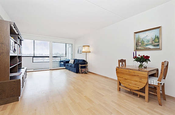 Stue med utgang til balkong Galleribilde