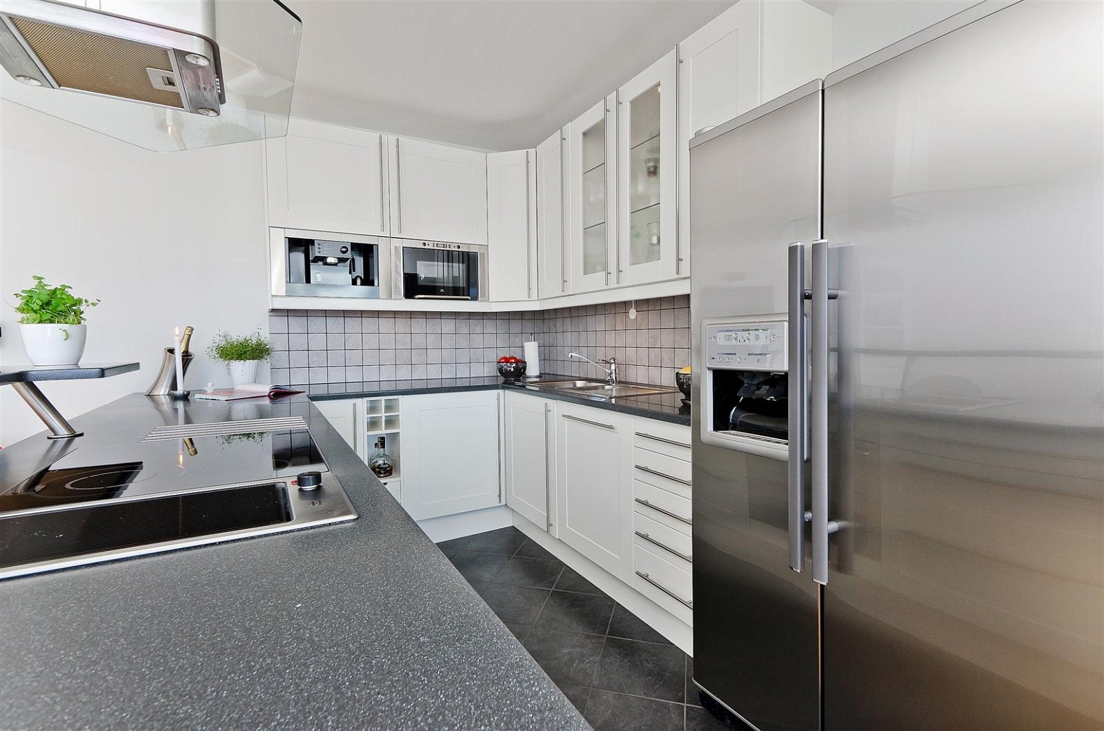 Lekkert kjøkken. Galleribilde