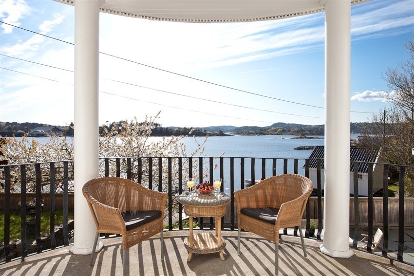 Stemning fra balkongen i første etasje Galleribilde