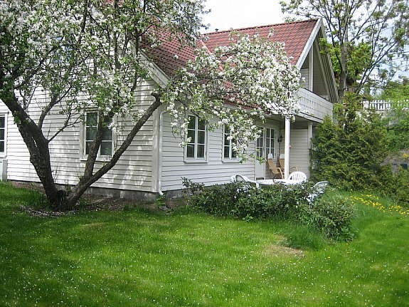 Sett fra hage Galleribilde