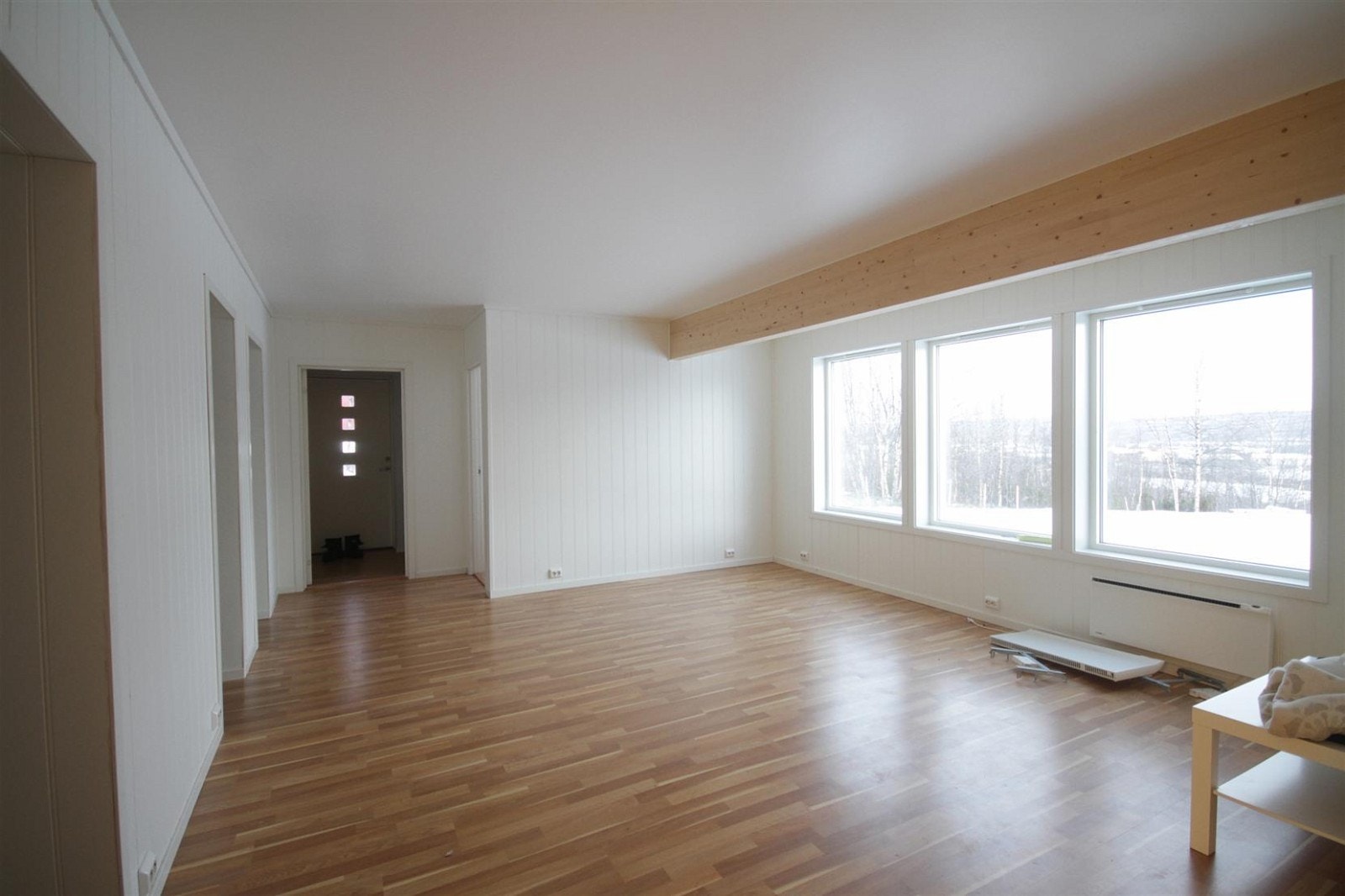 Stue i sokkeletasjen Galleribilde