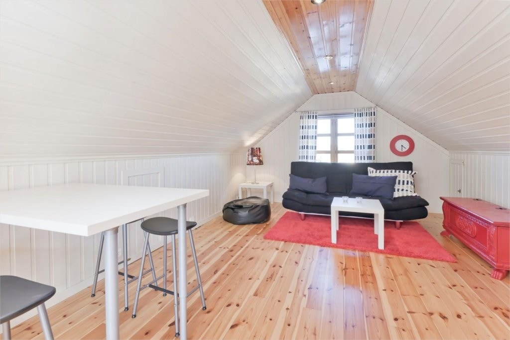 Loft over garasje Galleribilde