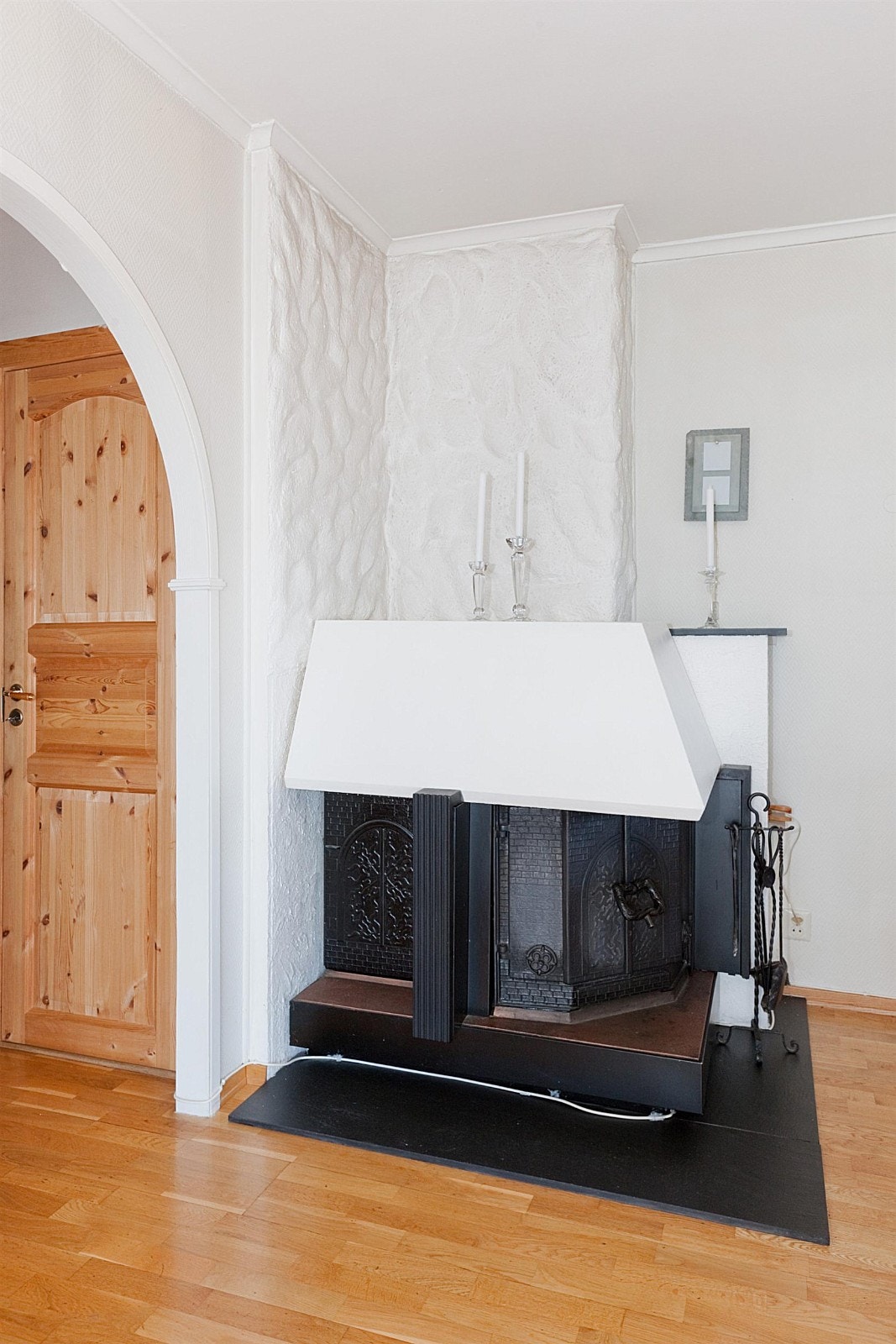 Peisovn i stuen. Galleribilde