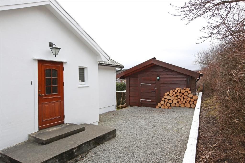 25 - Bauneveien 15 Galleribilde