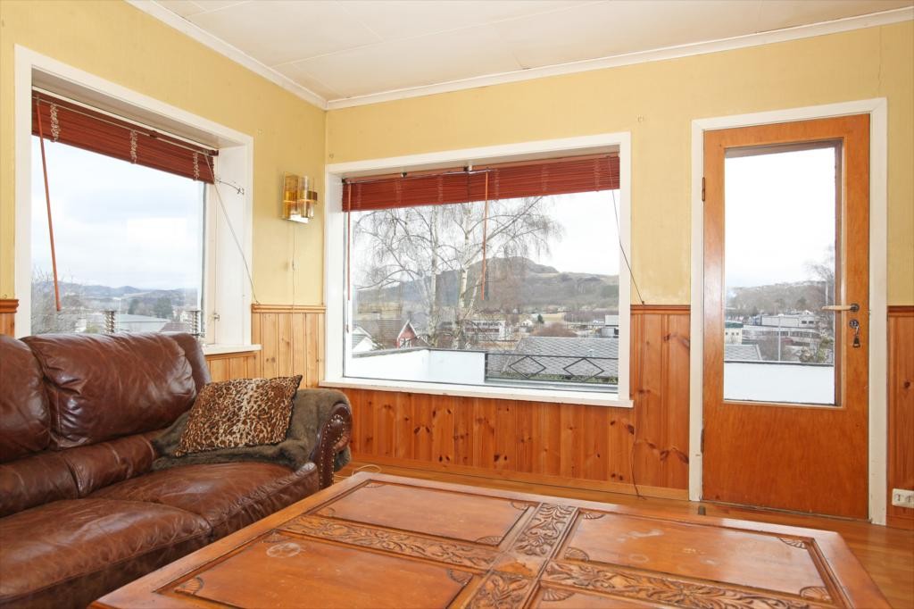 14 - Bauneveien 15 Galleribilde