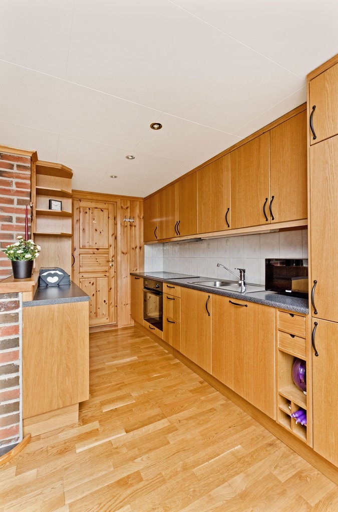 Kjøkken sokkel Galleribilde