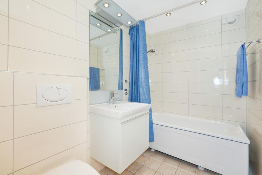 Flislagt bad Galleribilde