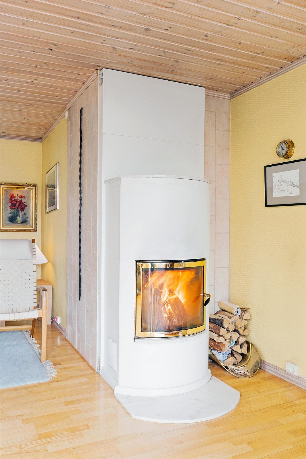 Koselig peis som gir god varme vinterstid. Galleribilde