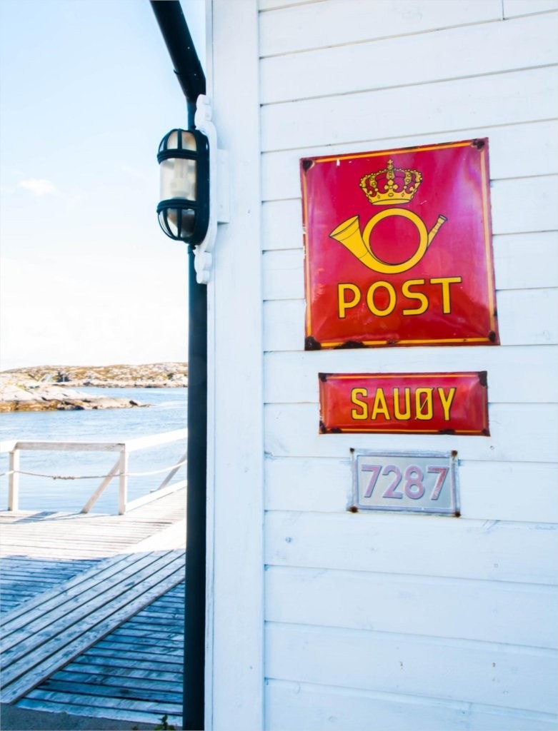 Sauøya_Kai og butikk Galleribilde