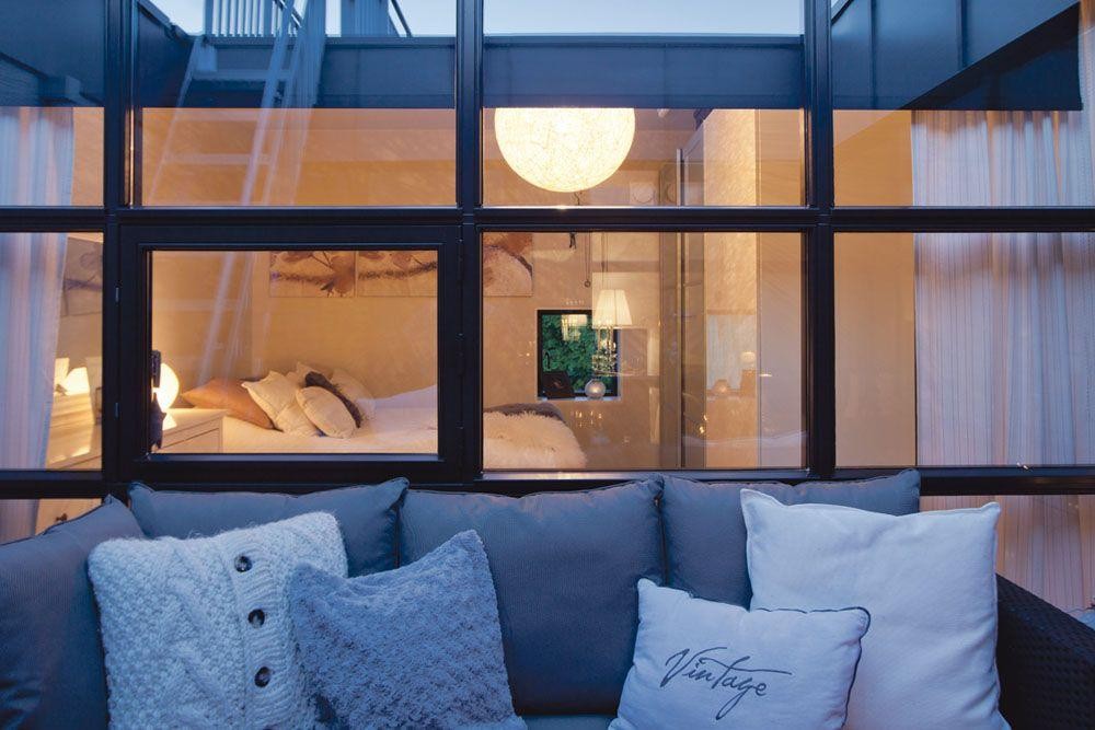 Stemingsbilde kveld. Galleribilde