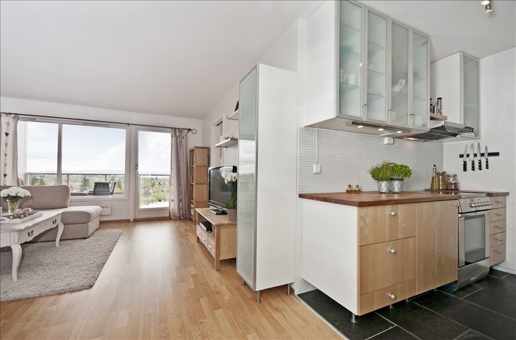 Kjøkken mot stue Galleribilde