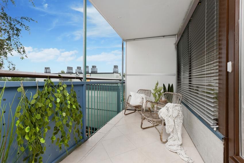 Koselig balkong med fine solforhold Galleribilde