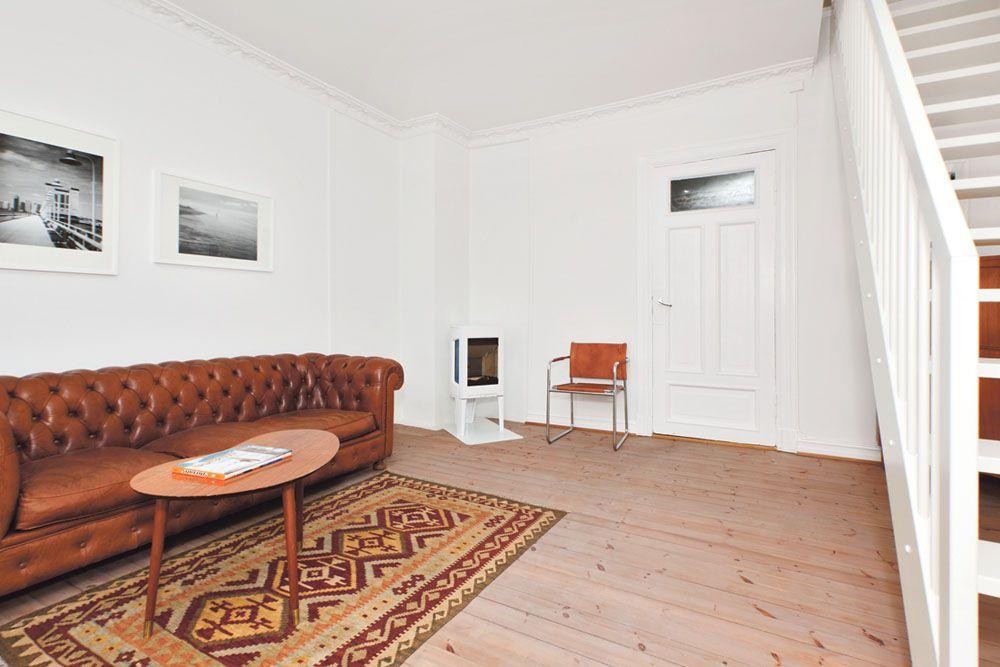 Stue med nyinstallert vedovn Galleribilde