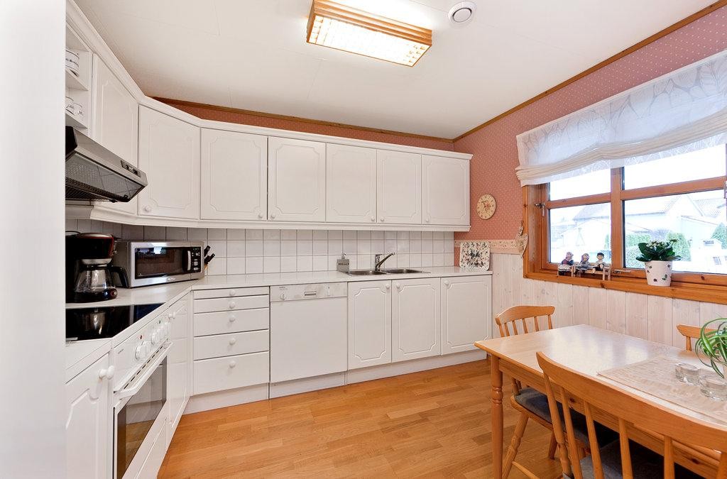 BROMSTADEKRA58-17 Galleribilde