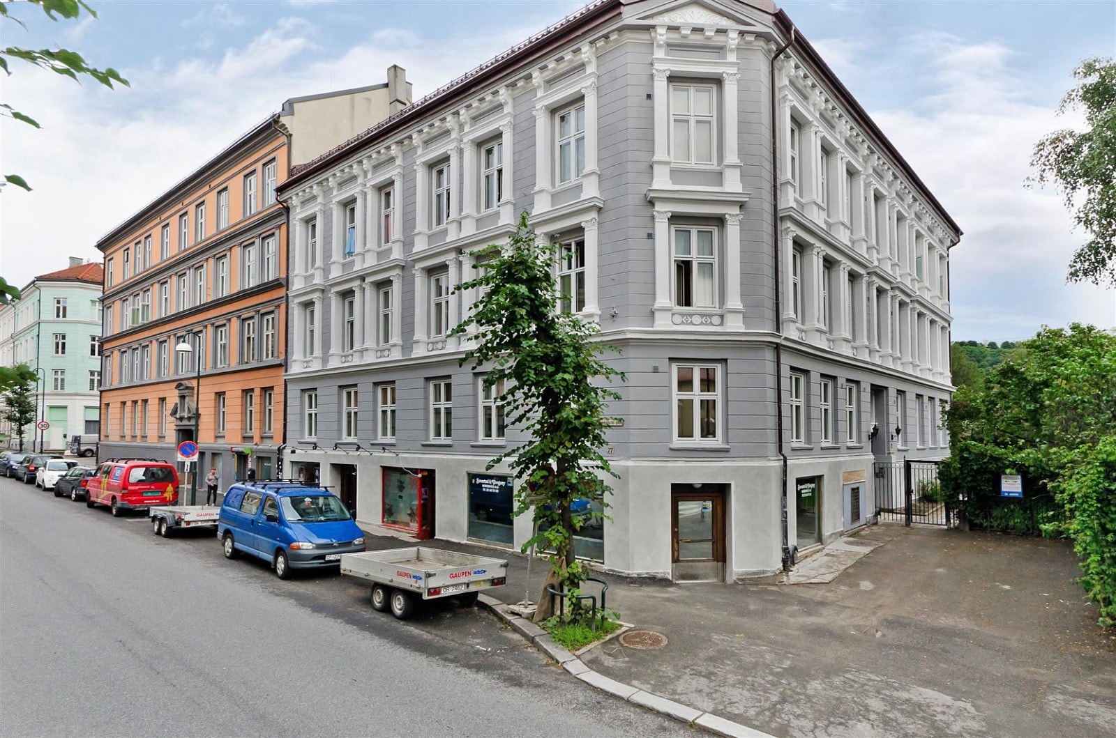 Fasaden er rehabilitert i år og stod nylig ferdig. Galleribilde