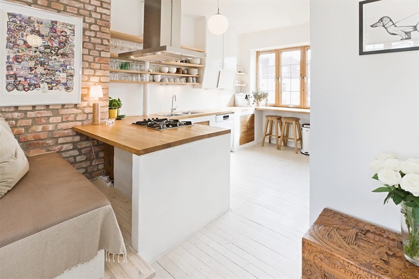 Kjøkken - spiseplass ved komfyr Galleribilde