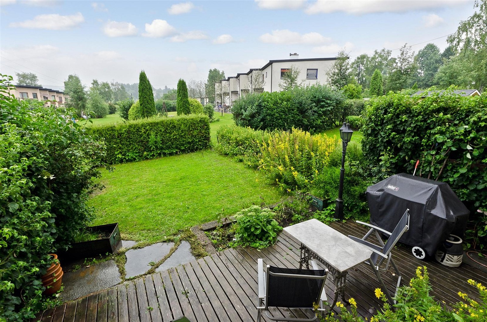 Hagen, stua og soverommene vender inn mot det store og barnevennlige fellesområdet. Galleribilde