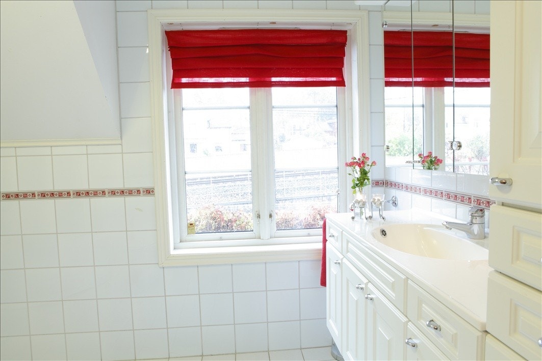 Vindu på bad 2 etg Galleribilde