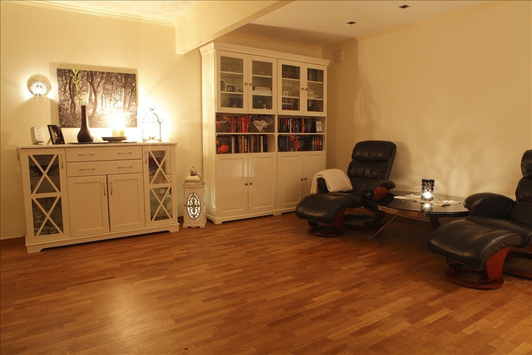 Kjellerstue om kvelden i U etg. Galleribilde