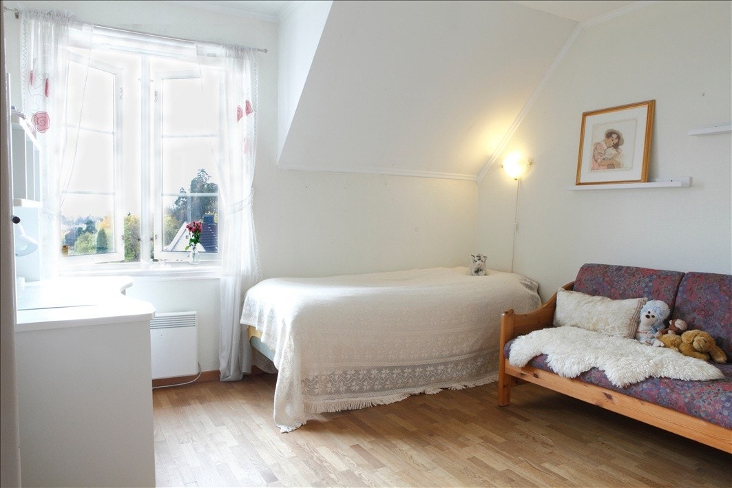 Soverom 2 med sjøutsikt i 2 etg. Galleribilde