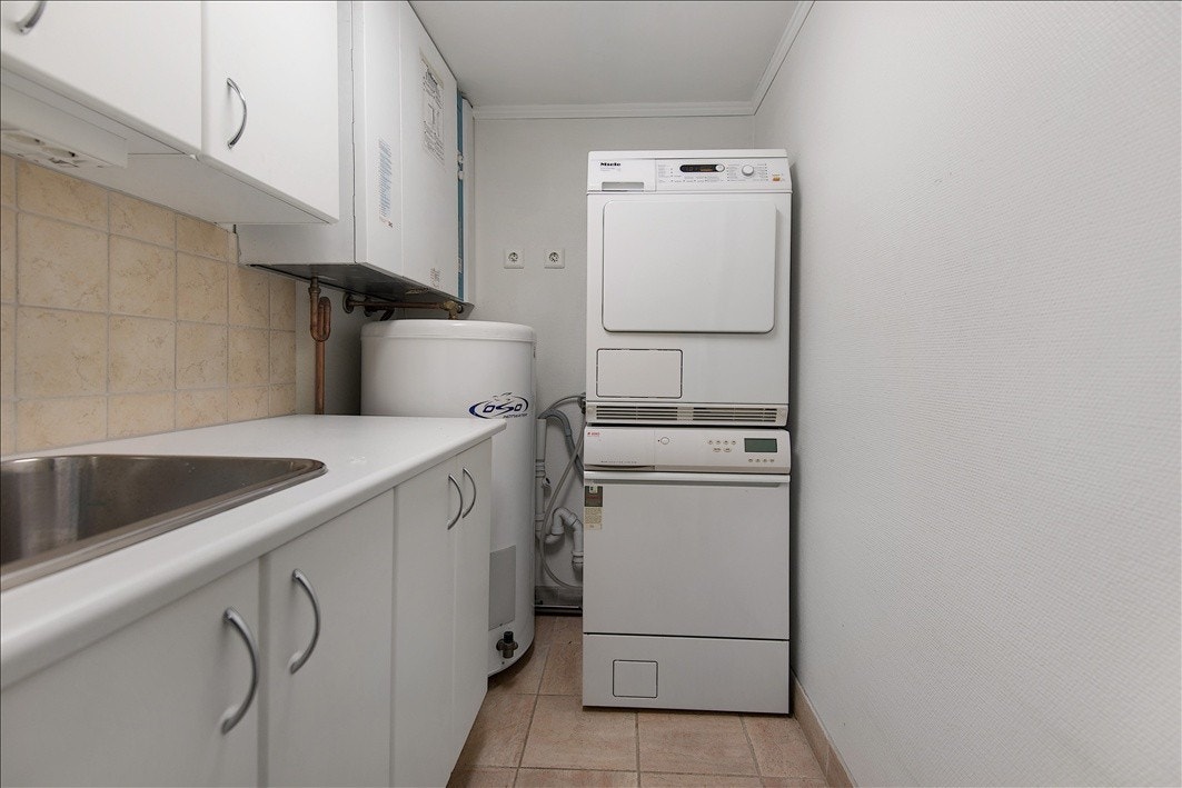 Vaskerom m. vaskesøyle, bereder og ventilasjonsanlegg i 1. etg Galleribilde