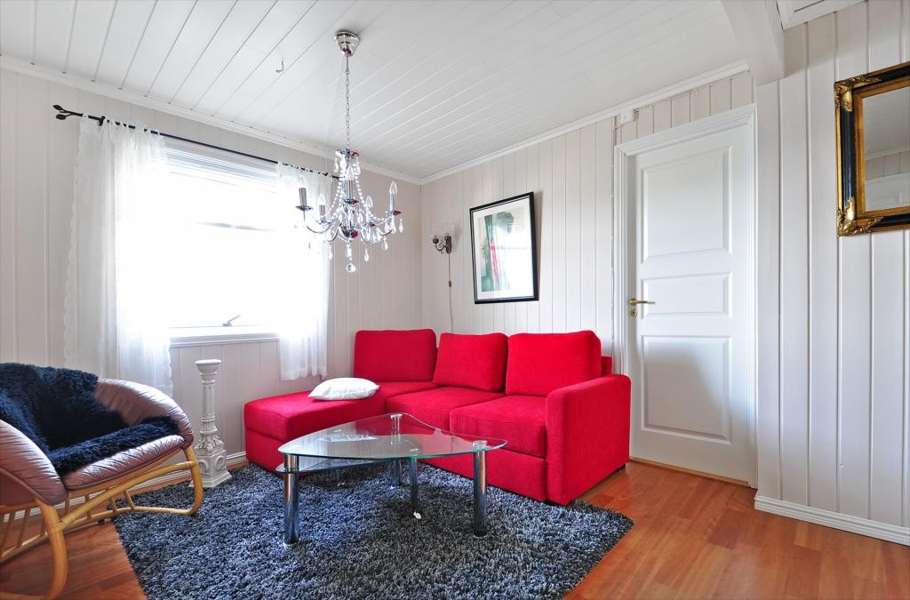 Kjellerstue som kan gjøres om til 4.soverom Galleribilde