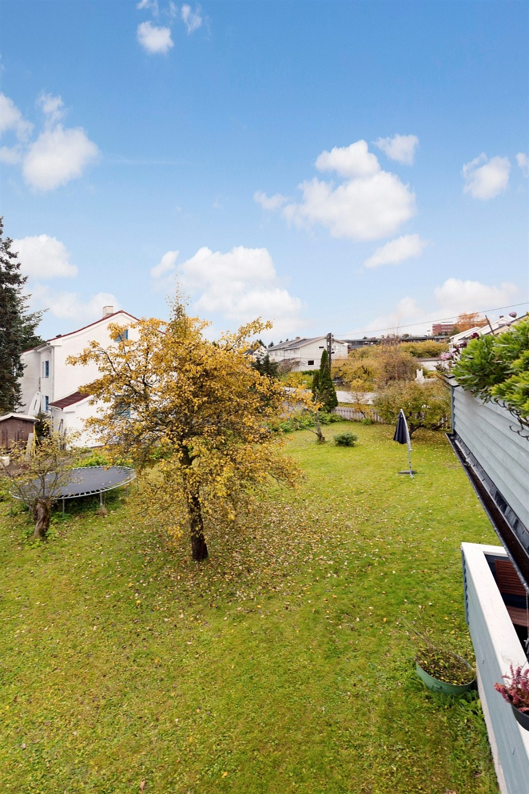 Utsyn fra balkong Galleribilde