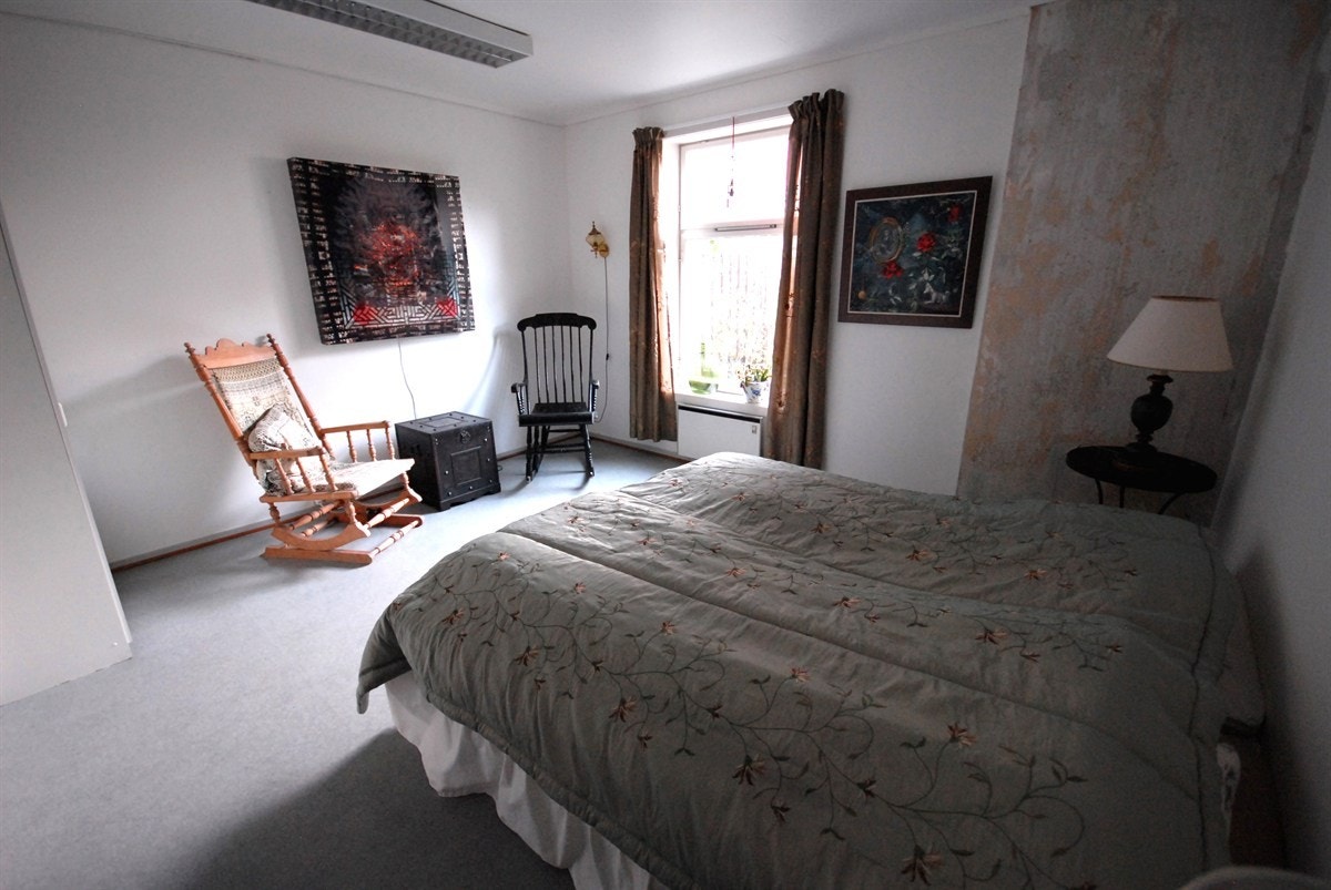 U.eta.rom-2-b Galleribilde