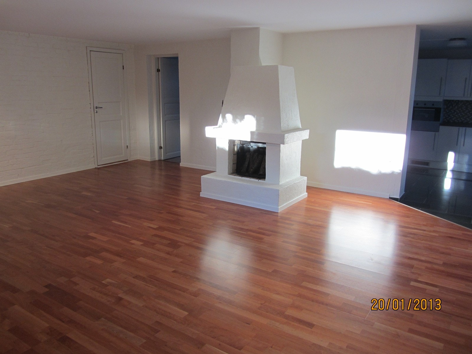 living room- fireplace Galleribilde