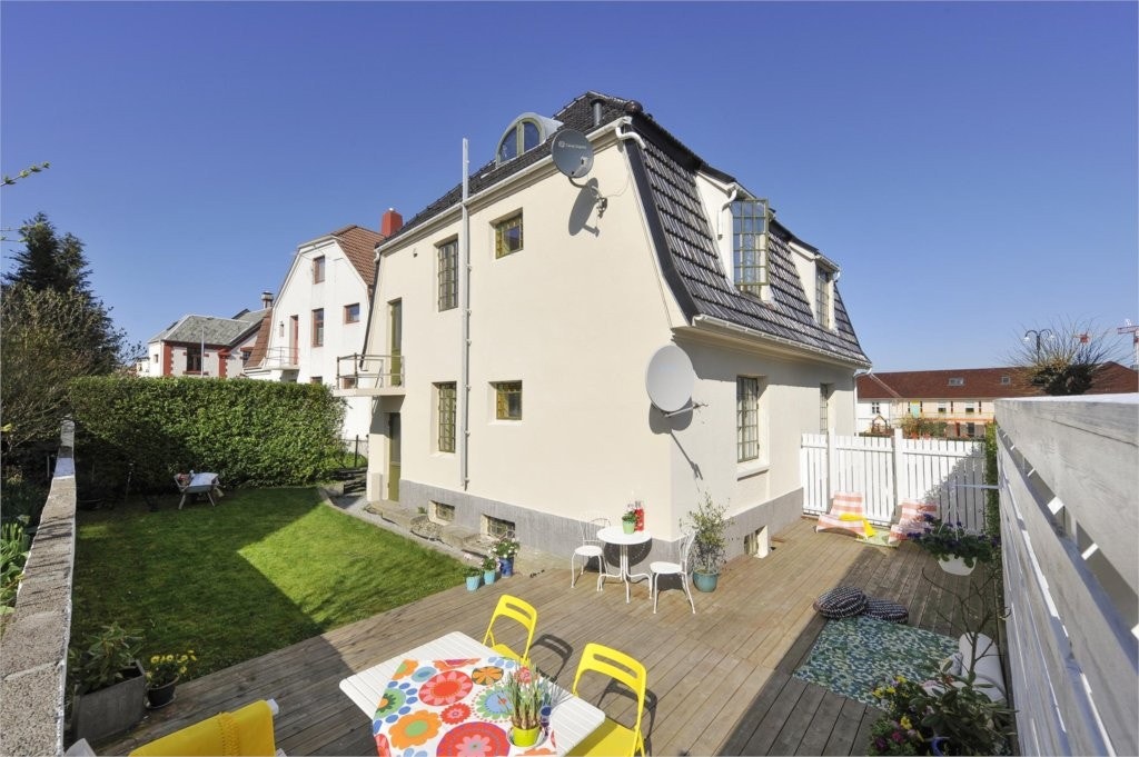 Fasade/hage Galleribilde