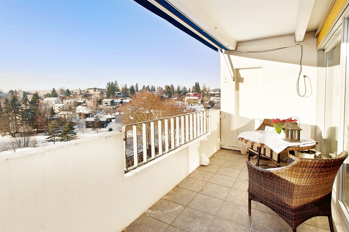 Balkong på 10 kvm med gode solforhold Galleribilde