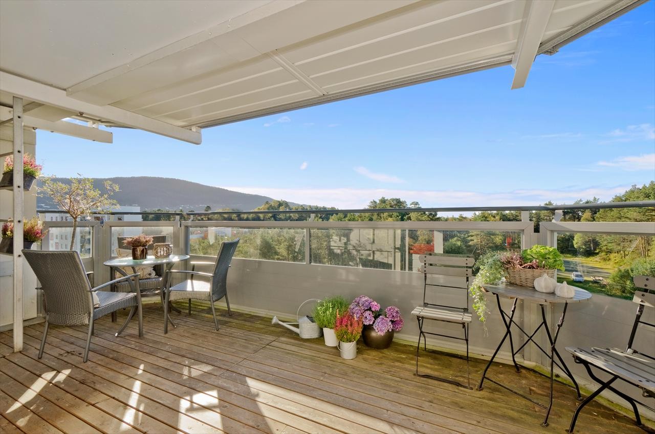 Stor terrasse Galleribilde