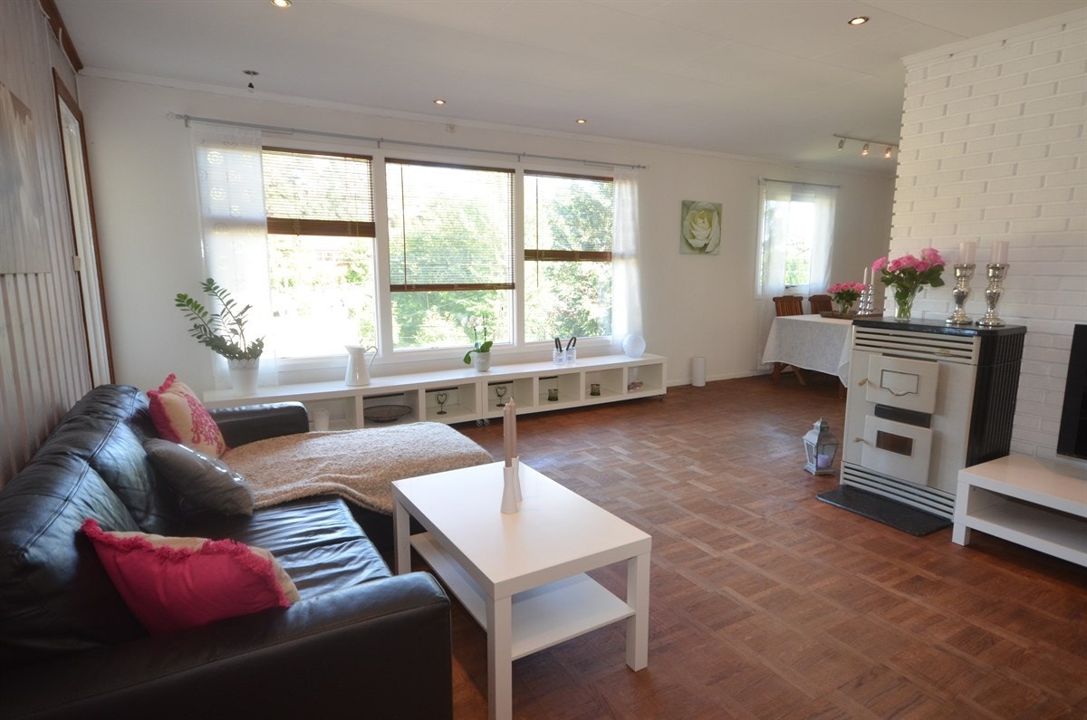 Stue/spisestue Galleribilde