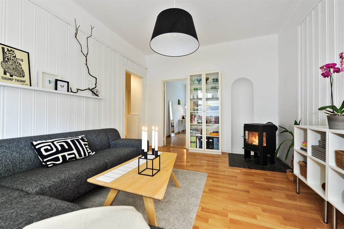 Stue med peisovn Galleribilde