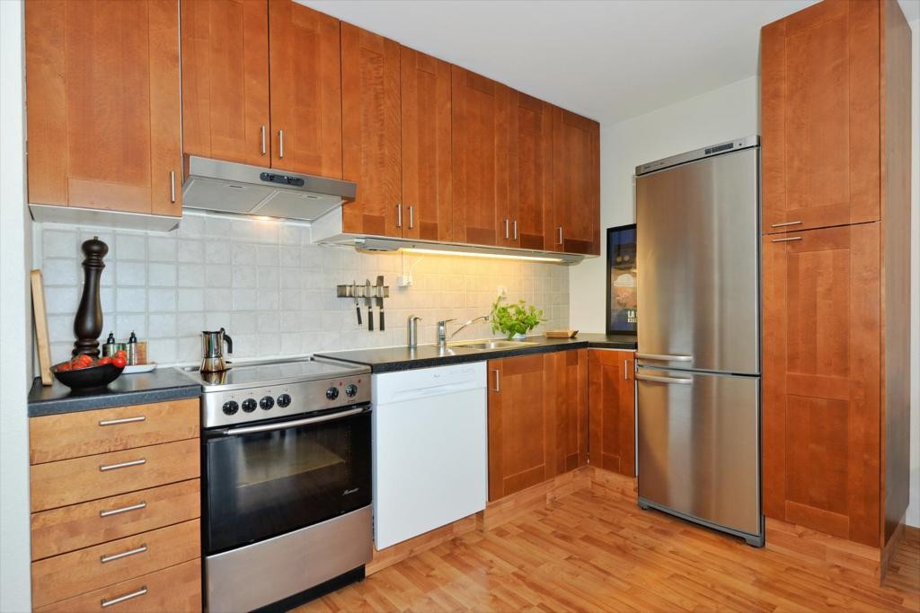 Pent kjøkken, godt med skapplass Galleribilde