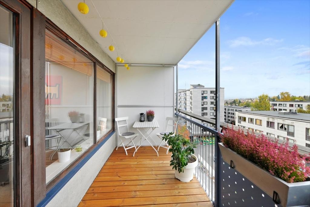 Hovseterveien 84 presentert av Kjetil Nilssen og Christer Barman Gabrielsen Galleribilde