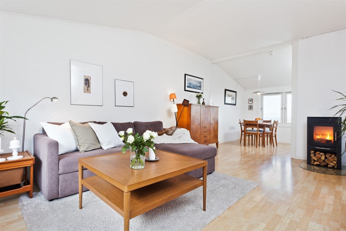 Åpen løsning mellom stue og spisestue Galleribilde