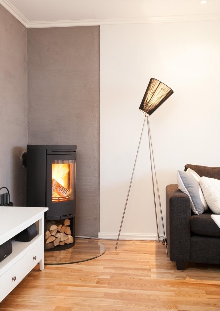 Moderne peisovn på stue Galleribilde