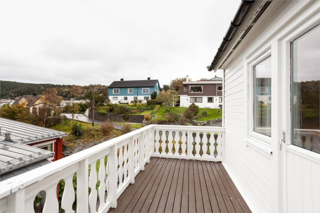 Veranda med utsikt Galleribilde