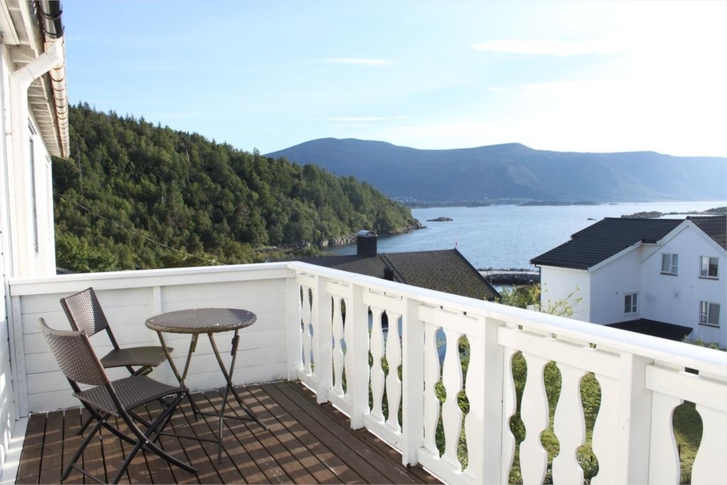 Veranda med panoramautsikt Galleribilde