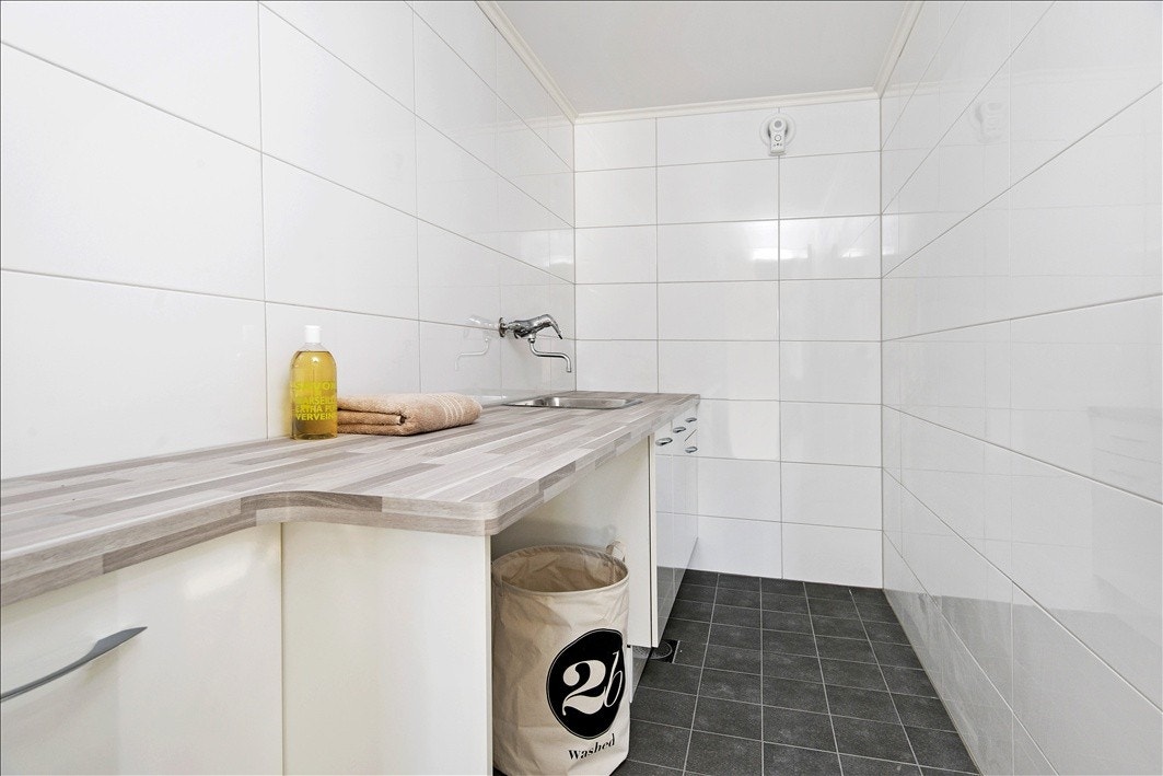 Vaskerom Galleribilde