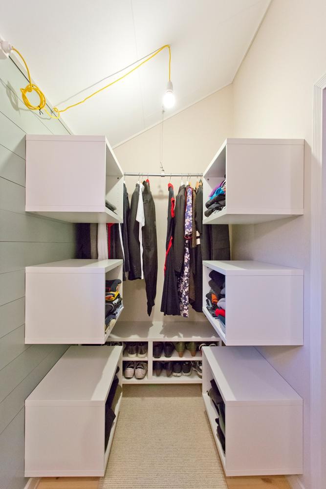 Garderobe ved soverom i første etg Galleribilde