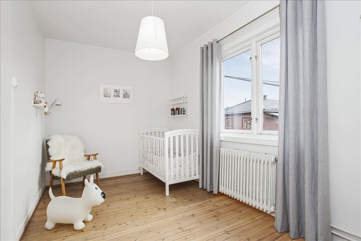 Lyst og hyggelig soverom Galleribilde