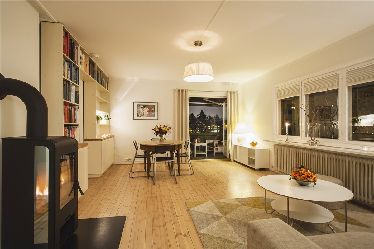 Stemingsbilde fra stue kveld Galleribilde